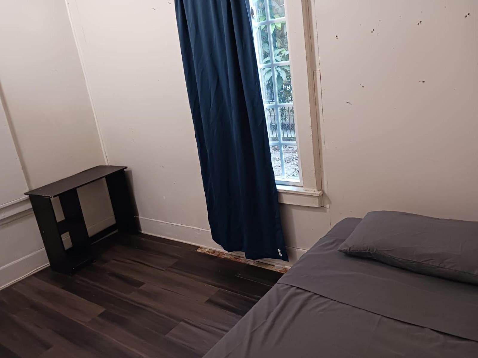 House Downtown Oc Santa Ana Hostel Ngoại thất bức ảnh