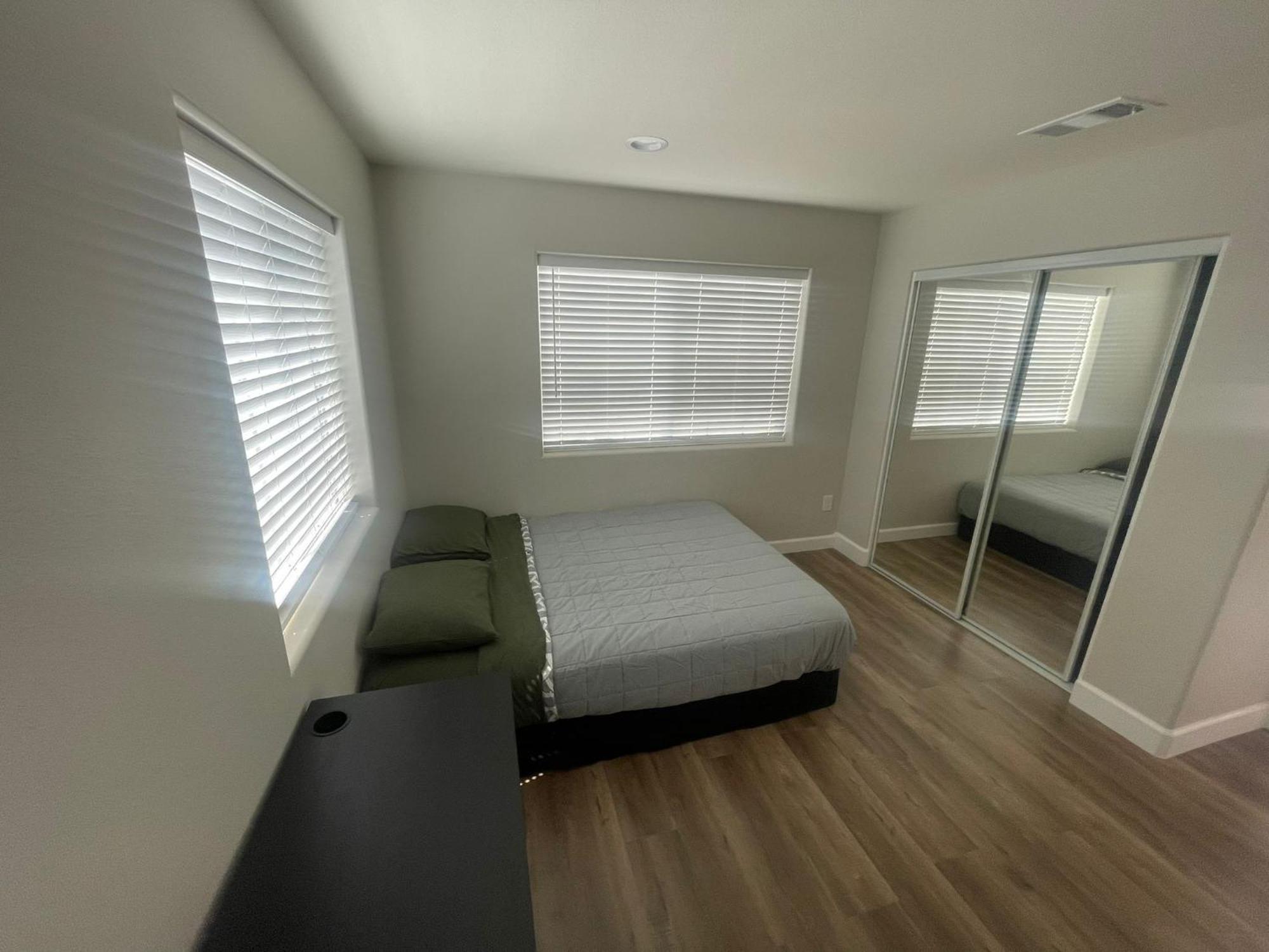 House Downtown Oc Santa Ana Hostel Ngoại thất bức ảnh
