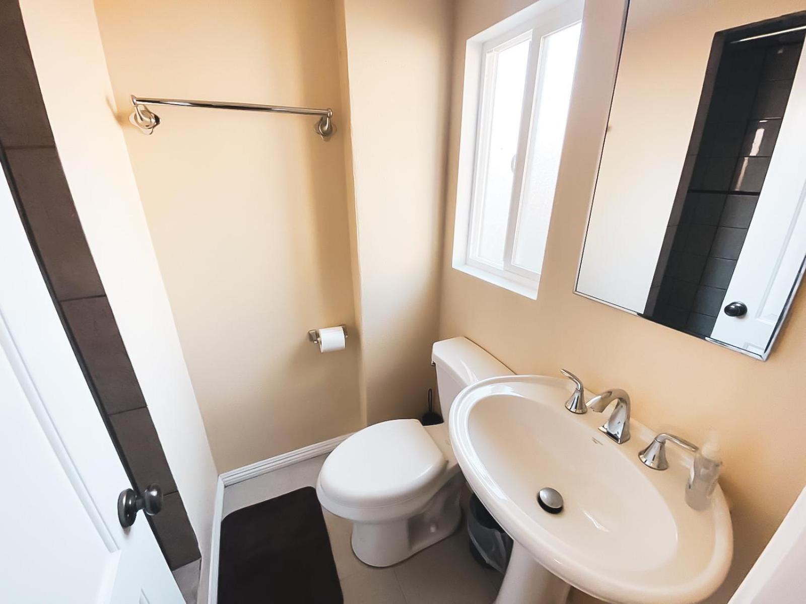 House Downtown Oc Santa Ana Hostel Ngoại thất bức ảnh